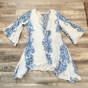 Orange Fashion Village Boho Swim Cover Womens S M  White Blue Floral Bell Sleeve